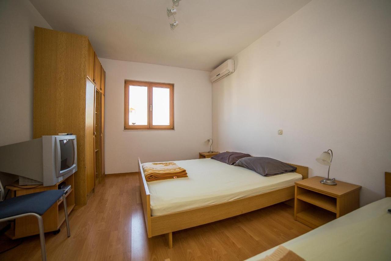 Apartments Grulovic Srima Buitenkant foto